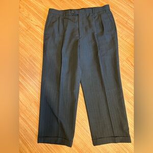Classic Gray Pleated Men's Dress Trousers‎